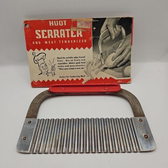 Vintage Huot Serrater & Meat Tenderizer Original Package Red Plastic Handle - Picture 1 of 16